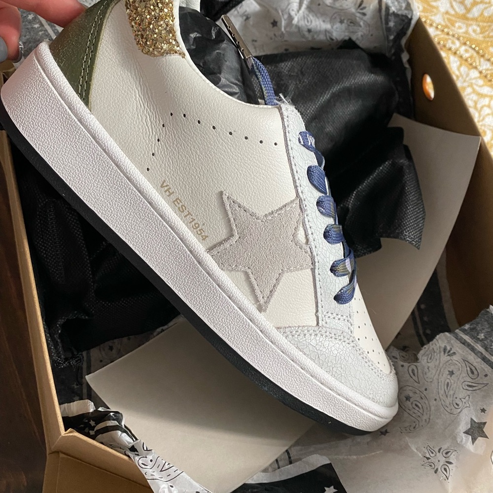Vintage Havana Sneakers
